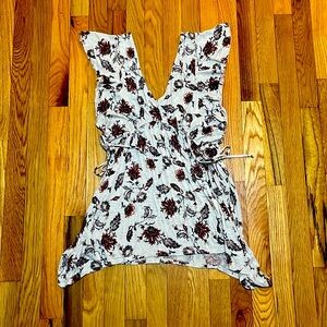 Maurices desert flower blouse/tank. Size medium.